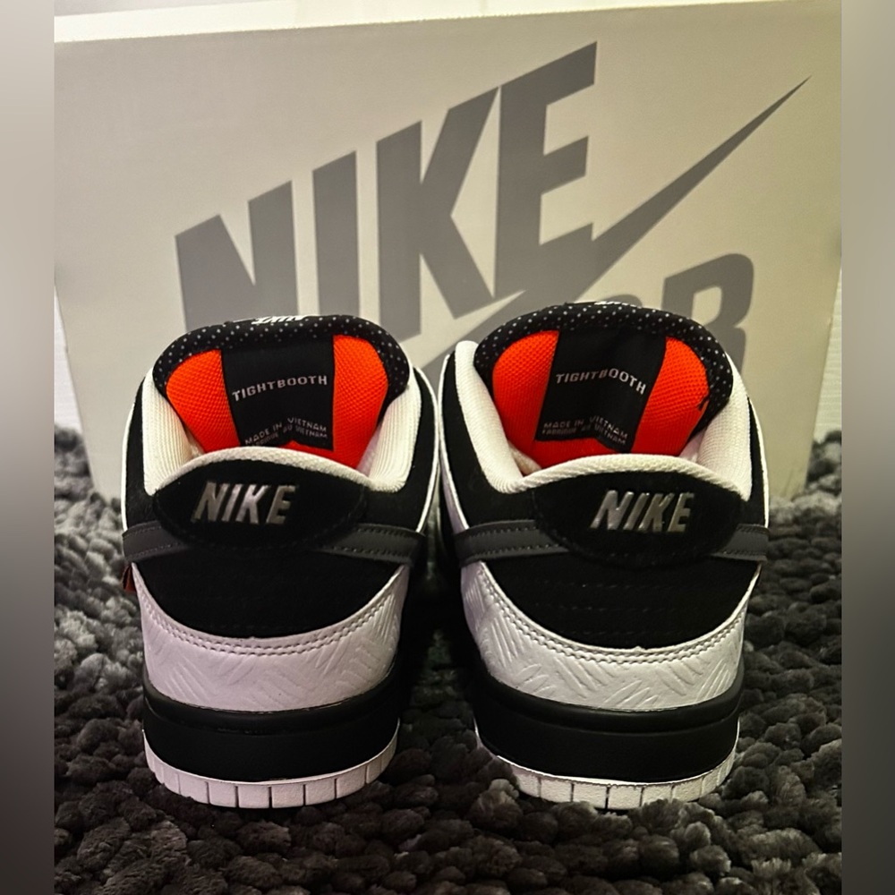 Nike TightBooth SB Dunk Low Pro Black and White Sneakers/Skateboard Shoes Size 8 - Picture 11 of 16